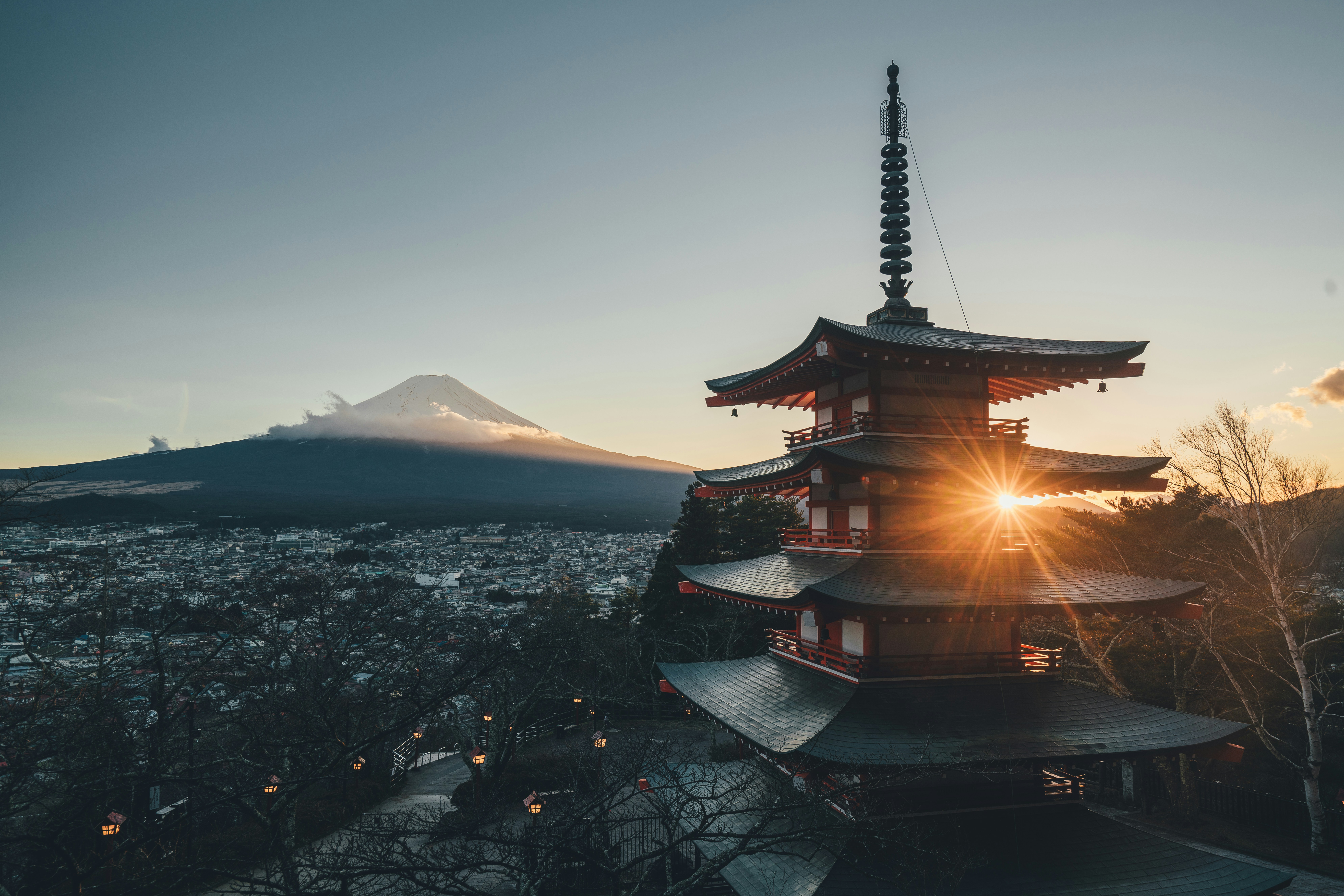 Monte Fuji, la montaña más alta de Japón y un volcán activo, aunque inactivo desde 1707.